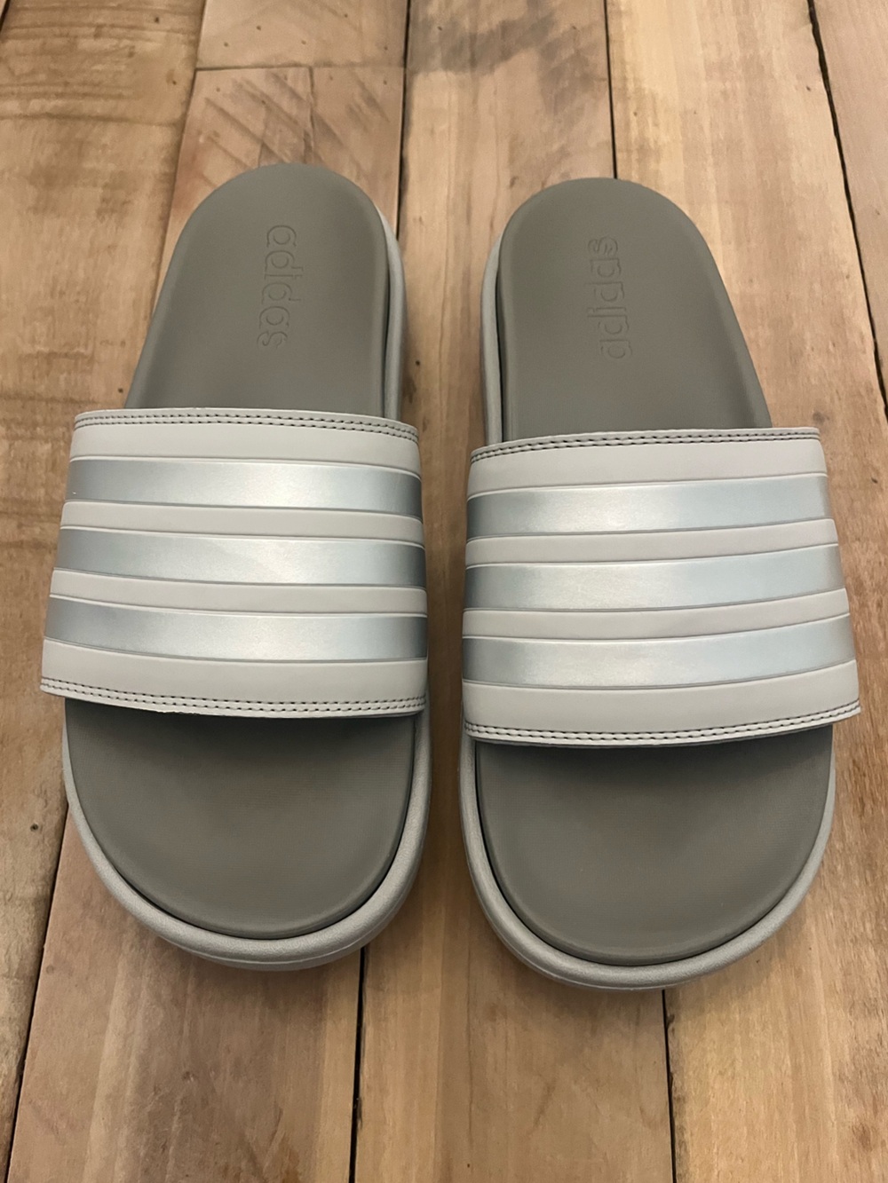 Adidas Adilette Platform Slides Grey Silver Metallic (IF0795) Size US 9
